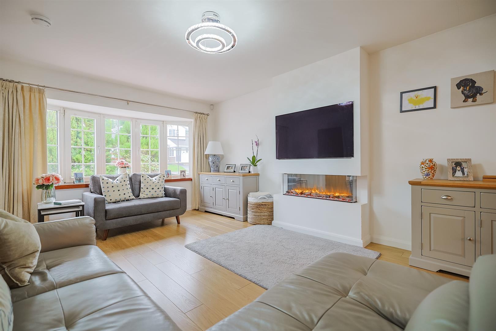 St. Andrews Close, Mayals, Swansea, SA3 5DX